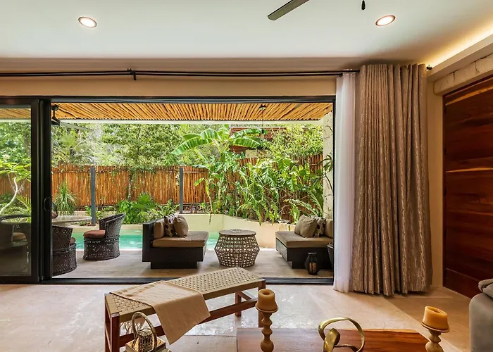 • Naaj Tun • | Boutique Swim Up En P/4 Appartement