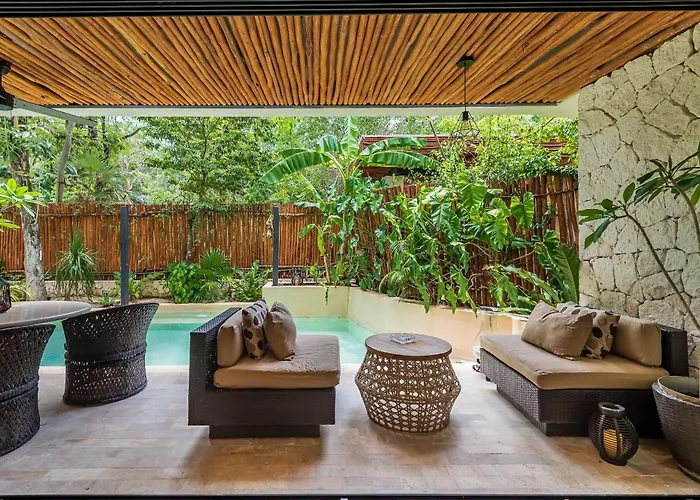• Naaj Tun • | Boutique Swim Up En P/4 Appartement
